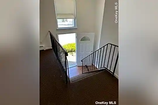 12 Overton Ave Photo 1