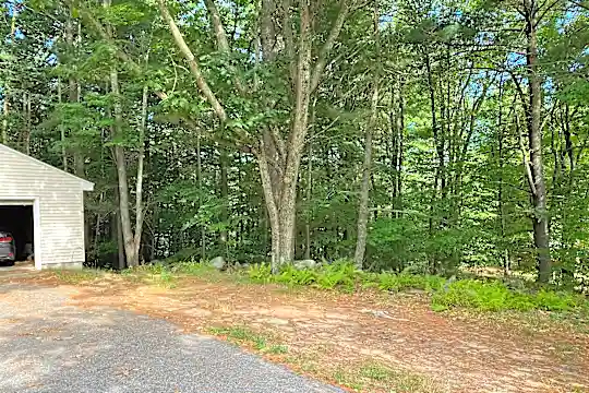 463 Bailey Rd Photo 2