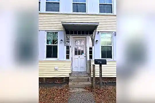 80 River St Photo 2