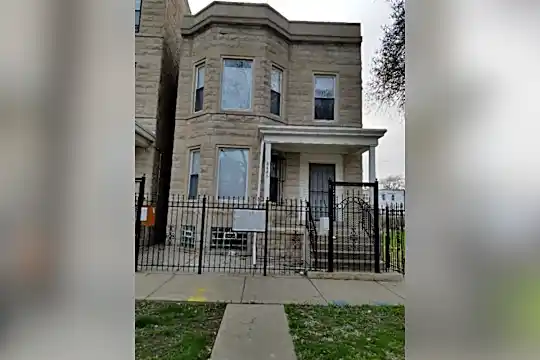 6620 S St Lawrence Ave Photo 1