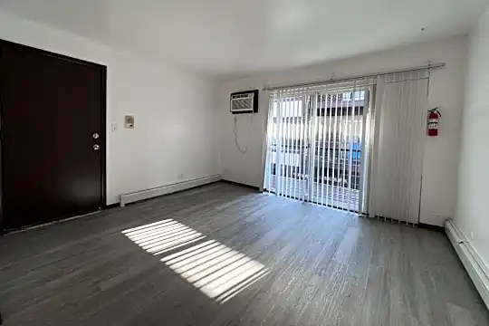 3060 Bernice Ave #2S Photo 2
