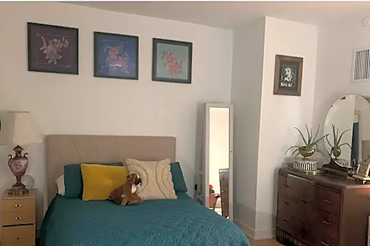 Bedroom.jpg