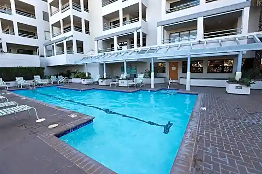 130 Ocean Park Blvd Photo 1