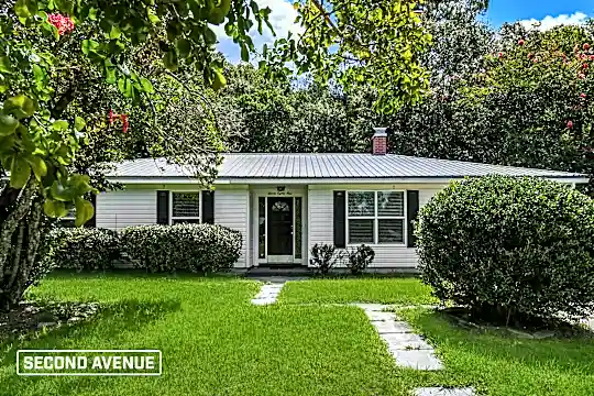 1189 Santiago Dr Photo 1
