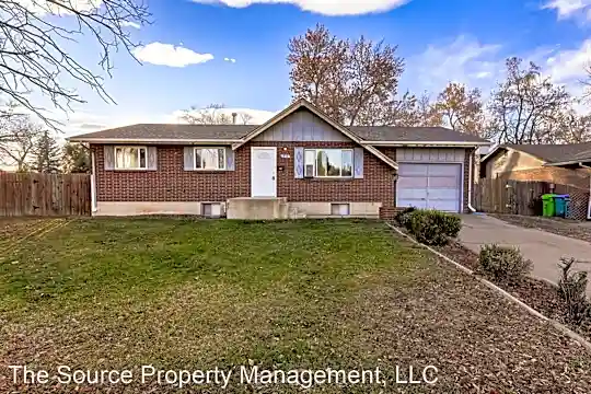 1517 Castlerock Dr Photo 1