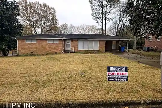 801 Meadow Ln Photo 1