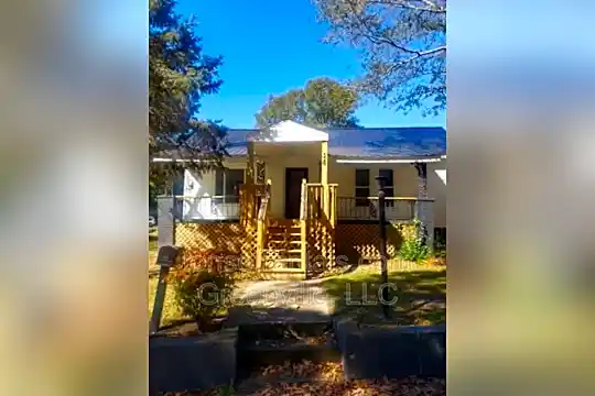 528 Rice Street Photo 1