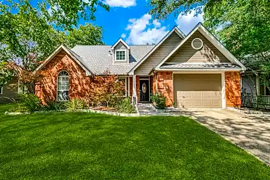 5507 Vickery Blvd Photo 1