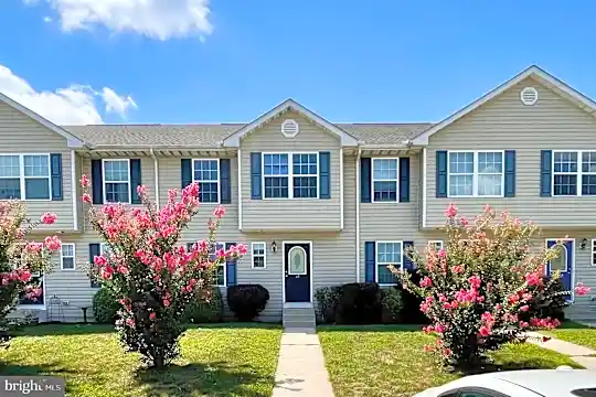 49 Bay Hill Ln Photo 1