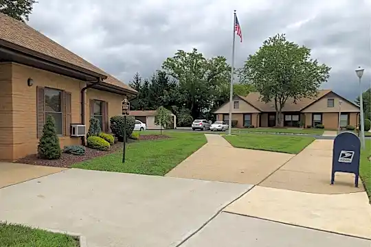 Minnisink Village Photo 1