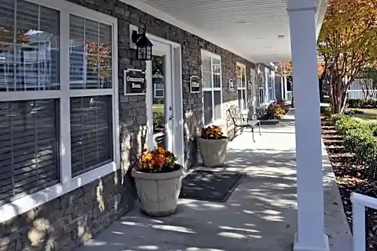 Waterford Pointe Photo 2