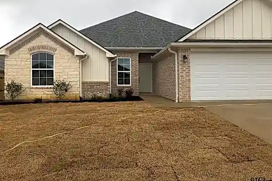 1624 Legacy Dr Photo 1