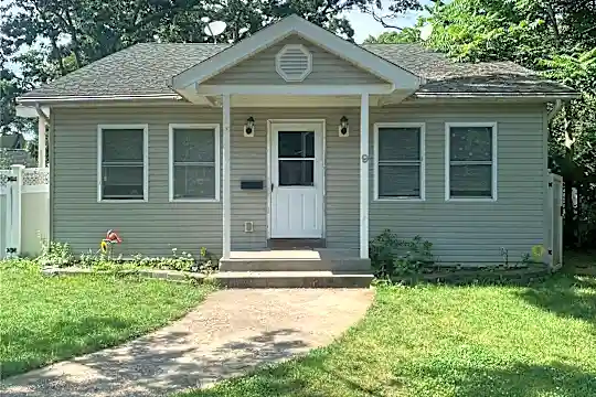 9 Seaford Rd Photo 1
