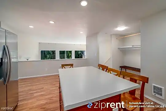 4 Touchstone Dr Photo 2