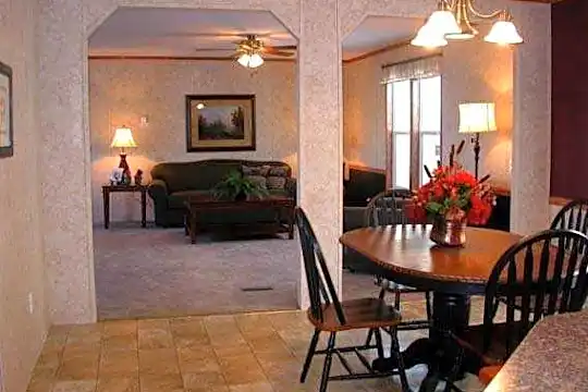 Oakwood Estates Photo 2