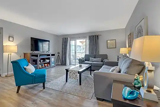 100 Crown Ct #483 Photo 1