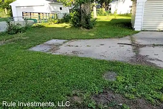 908 12th Ave Photo 2