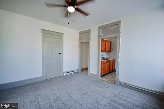 117 E Martin St #2 Photo 2