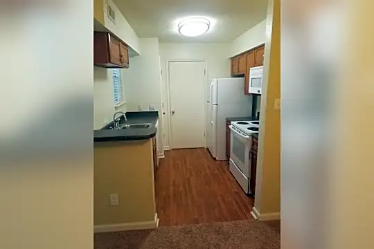 10305 Willow Bend Cir Photo 1
