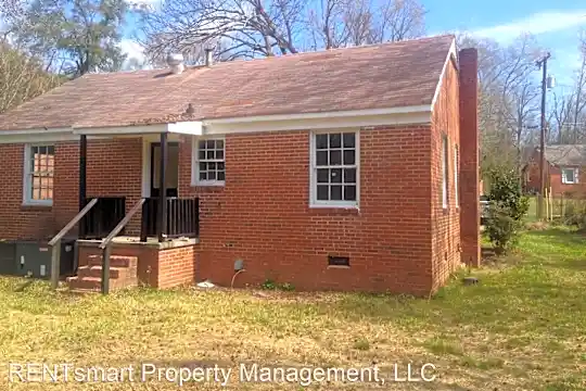 2118 S Andrews Cir Photo 2