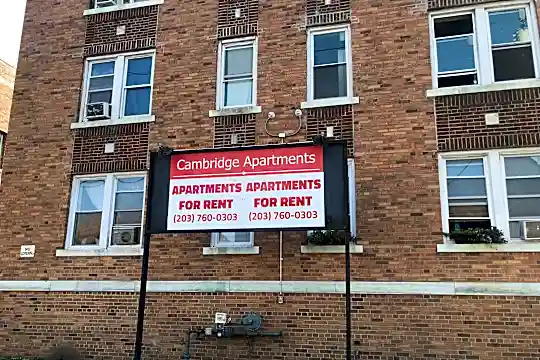 Cambridge Apartments Photo 2