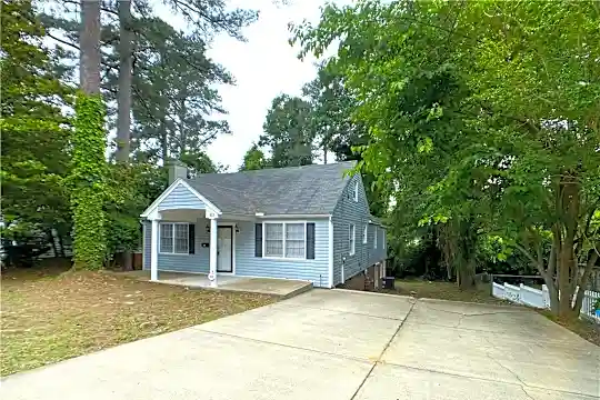 803 Cape Fear Ave Photo 2