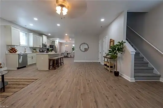 2403 Ruffin St Photo 1