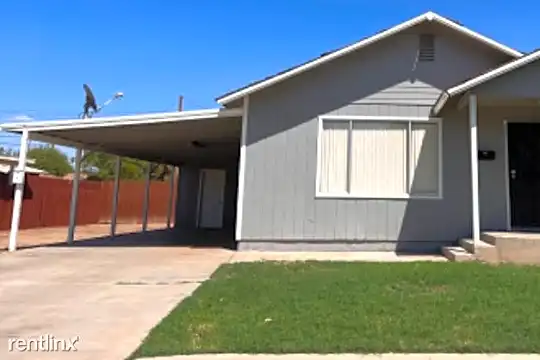 562 Fern Ave Photo 1