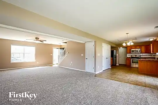 3729 Pursley Lane Photo 2