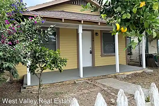 104 North St Photo 1