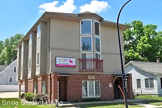 401 W Springfield Ave Photo 2