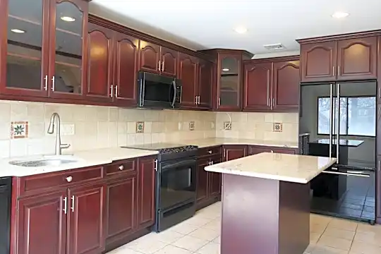 152 Brush Hollow Cres, Rye Brook, 10573 Photo 2