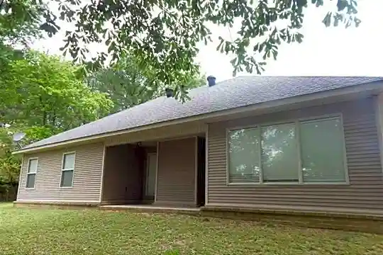 206 Megan Cove Photo 2