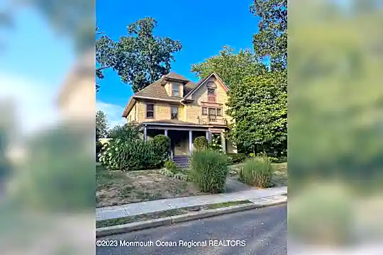 603 S Edgemere Dr Photo 1