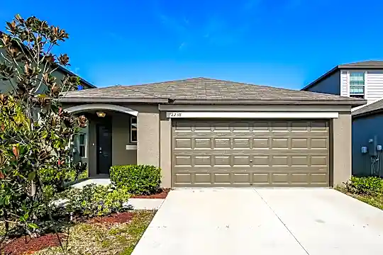 2238 Jungle Dr Photo 1