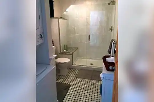 21 Gray St Photo 2