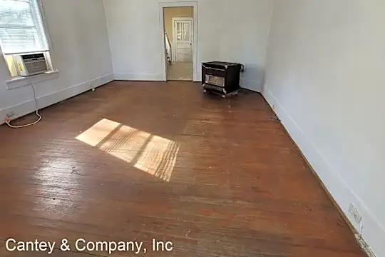 221 Church St Photo 2