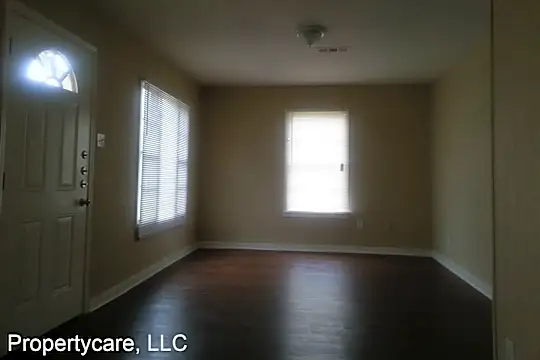 10706 Burman St Photo 2