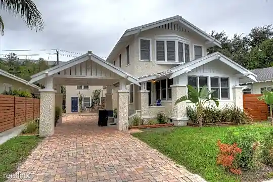 316 Wildermere Rd Photo 2