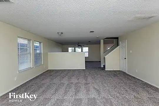 3824 Bandera Ranch Road Photo 2