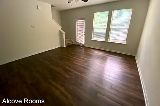 3016 Haskell Dr Photo 2