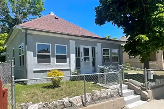 123 S G St Photo 1