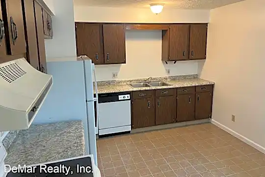 1667 Timber Ct Photo 2