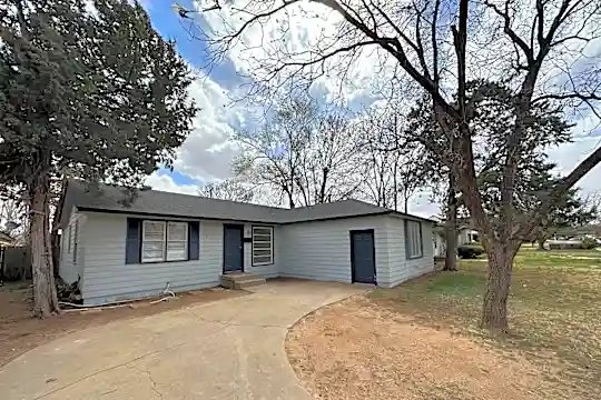 2513 40th St Photo 1