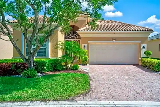 15323 Fiorenza Cir Photo 1