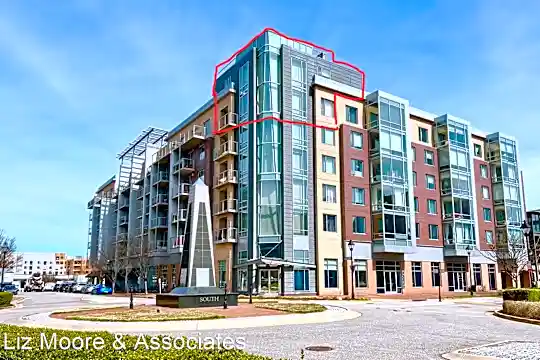 210 Rocketts Way