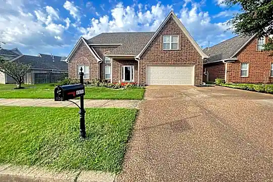 6026 Marley St Photo 2