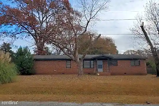 100 Juniper Rd Photo 1