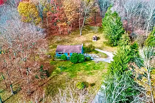 623 McGhee Hill Rd Photo 1