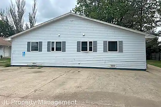 342 E 4th St Photo 1
